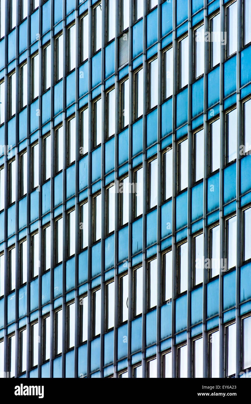 Modèle de windows d'un gratte-ciel Banque D'Images