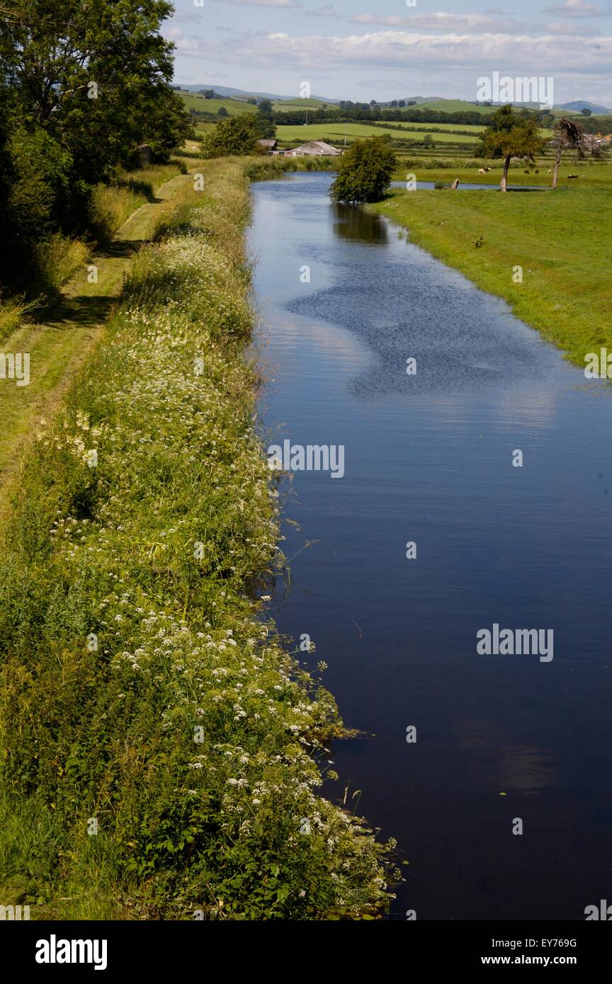 'Nord' de canal de Lancaster, Cumbria où il s'agit d'onu-navigable par narrowboats Banque D'Images