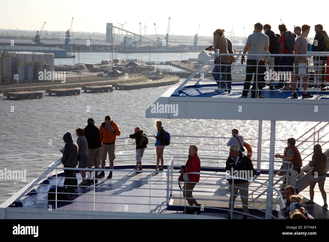 Arrivant à Hull à partir de Rotterdam sur P&O's Ferry, fierté de Hull après traversée de nuit. Banque D'Images