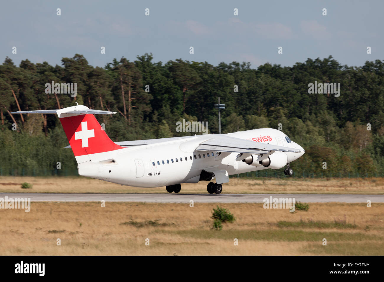 British Aerospace suisse Avro RJ100 à partir de l'Aéroport International de Francfort Banque D'Images