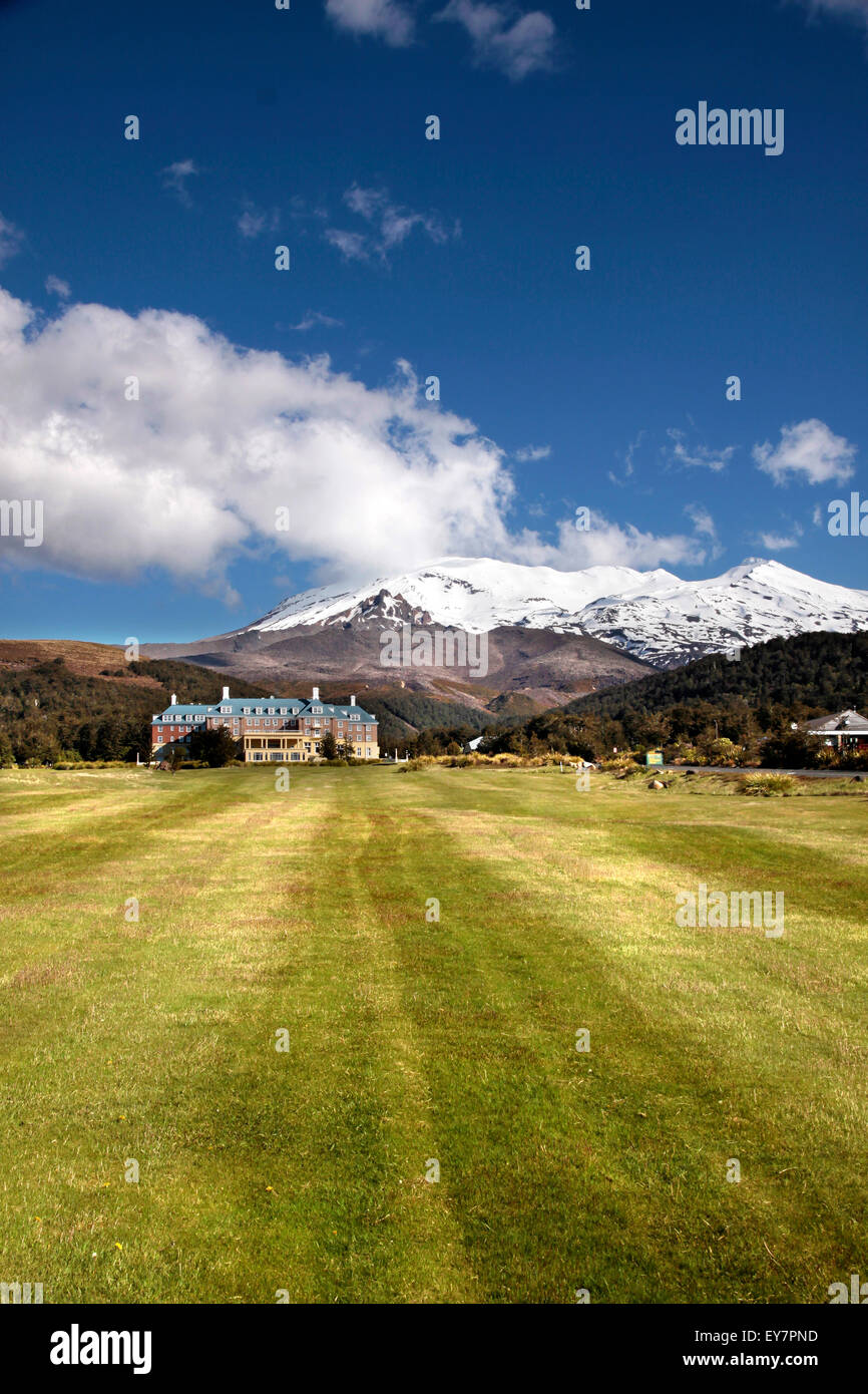 Chateau Tongariro dans Parc National de Tongariro, Manawatu-Wanganui, Nouvelle-Zélande Banque D'Images