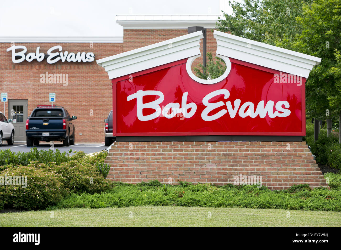 Un logo affiche à l'extérieur d'un restaurant Bob Evans location à Easton, Maryland le 18 juillet 2015. Banque D'Images