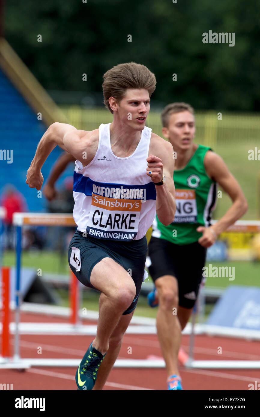 Lawrence Clarke men's 110m haies, 3 Chaleur 2014 Championnats britanniques Sainsbury's Alexander Stadium Birmingham UK Banque D'Images