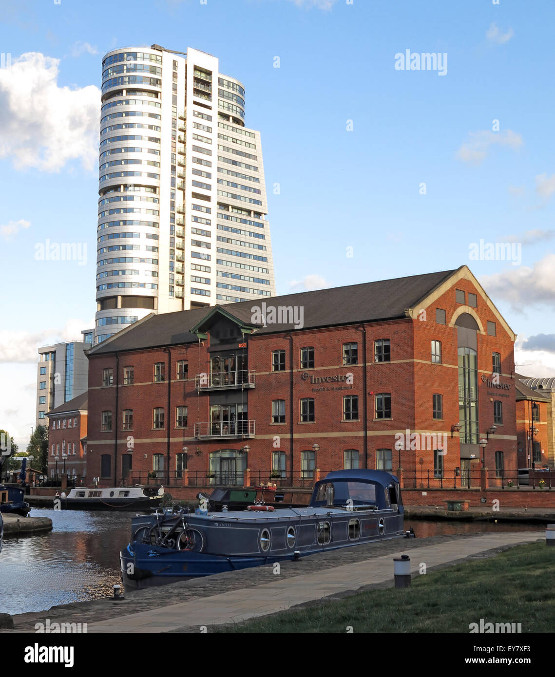 Blocage du quai de Leeds, centre-ville, West Yorkshire, Angleterre, Royaume-Uni (Leeds / Liverpool Canal) Banque D'Images