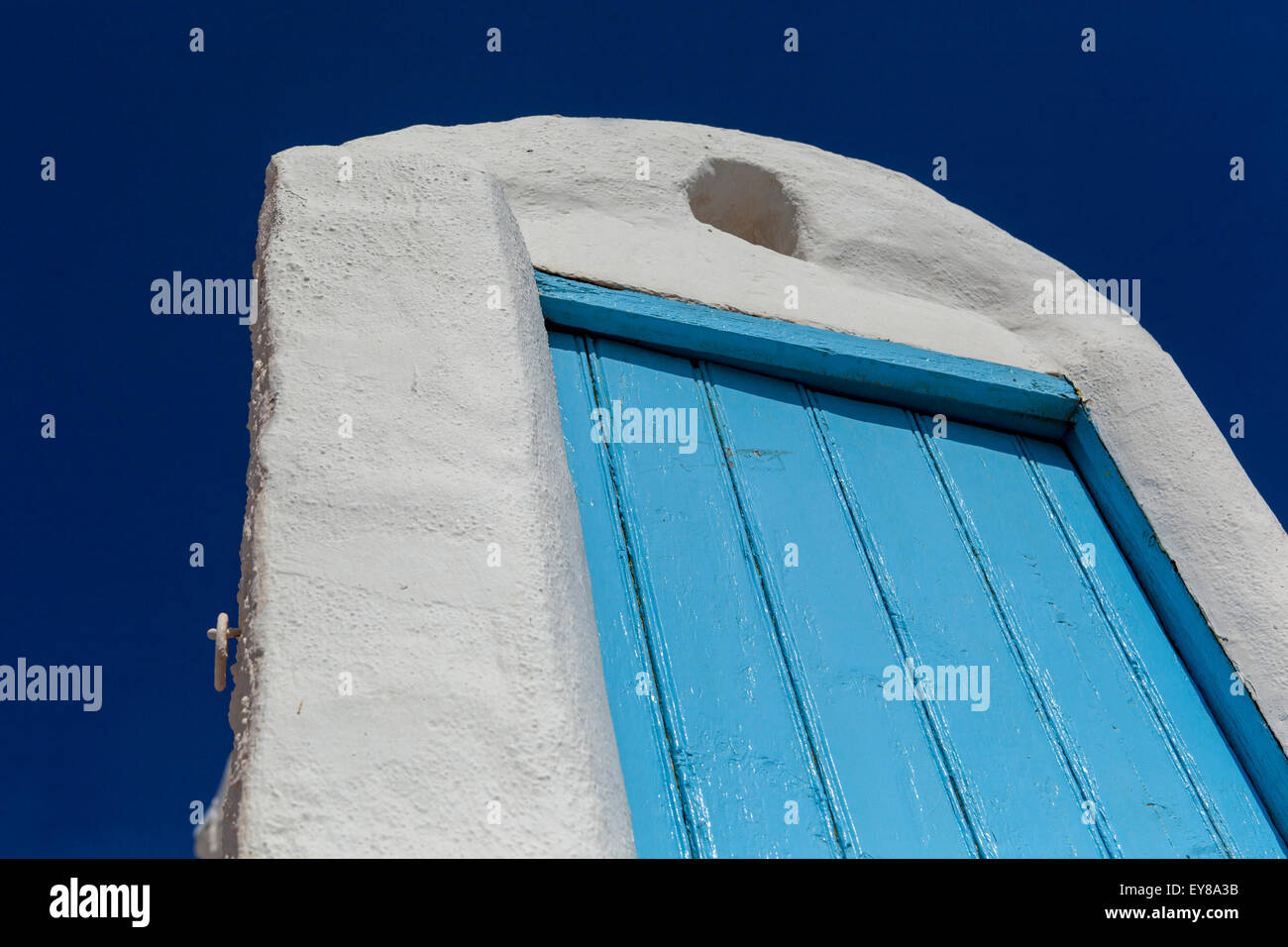 Porte Bleue, Terrasse, Santorini, Cyclades, Grèce, Europe Banque D'Images