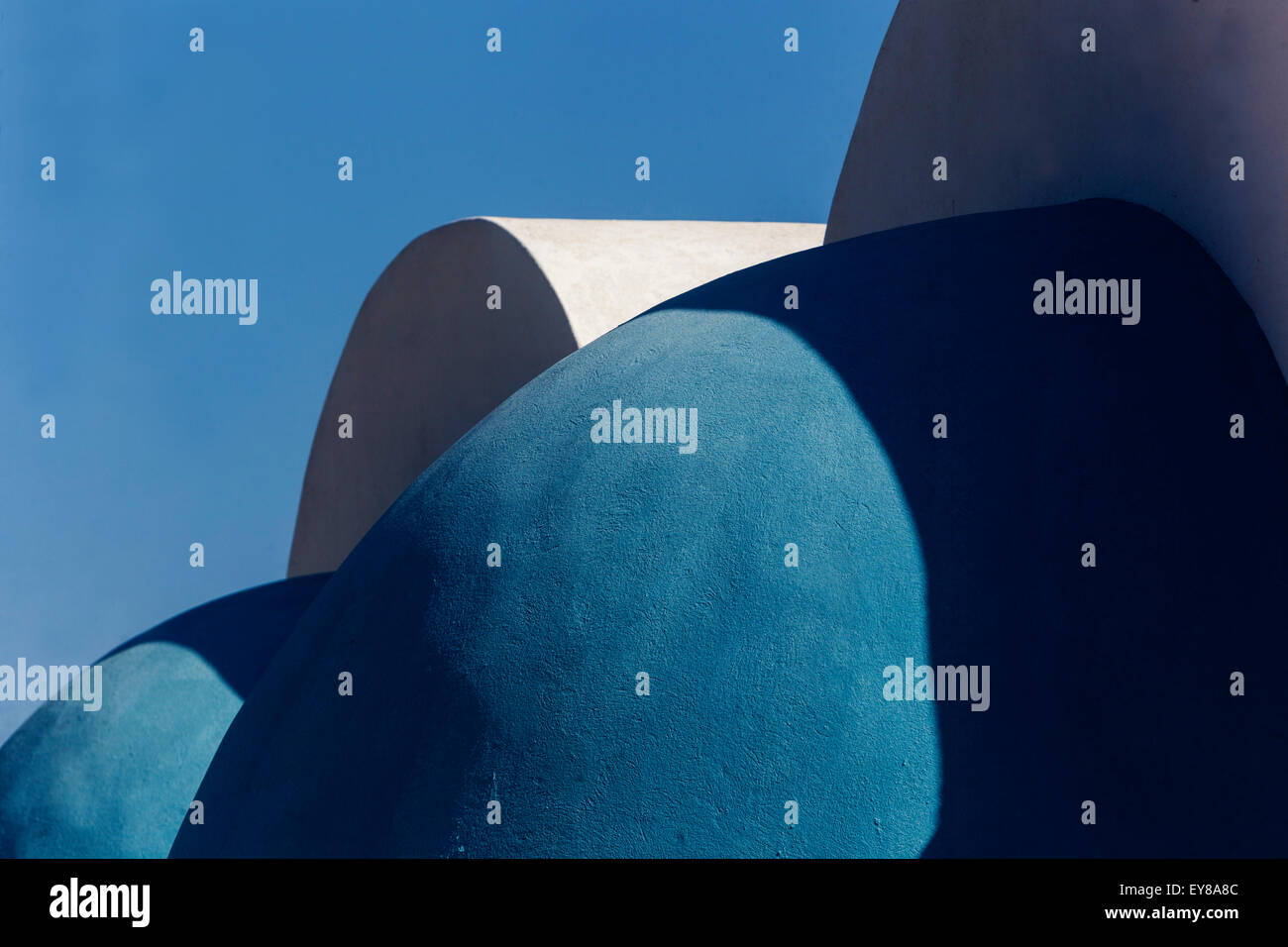 Eglise, Oia, Santorin, Cyclades, Grèce église architecture géométrie Banque D'Images