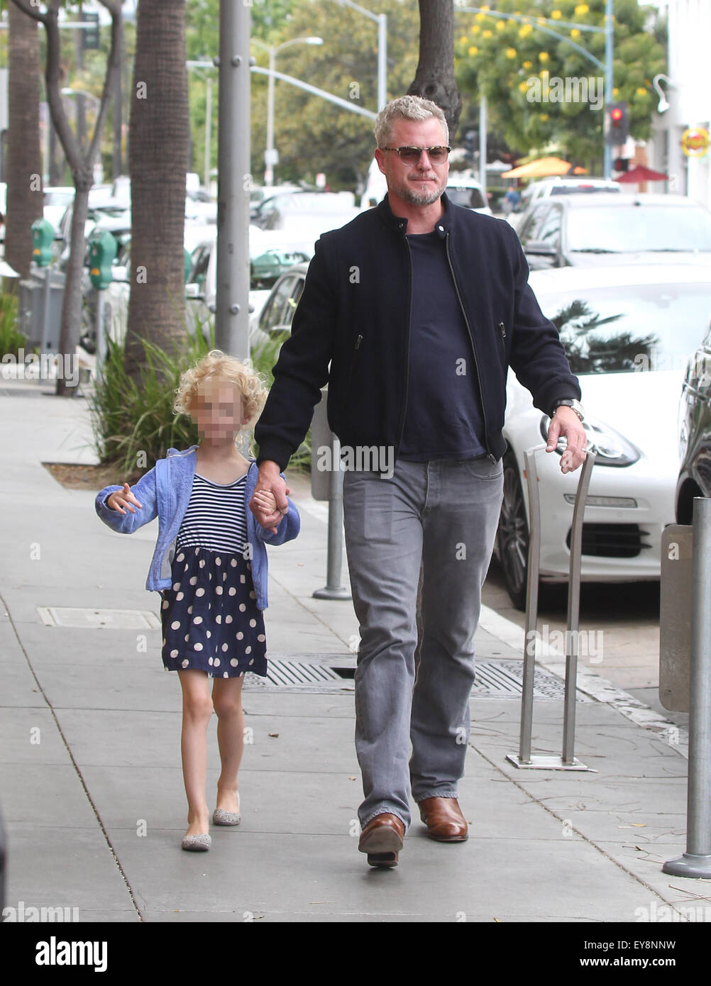 Eric Dane prend sa fille Billie Dane shopping à Tom's Toys à Beverly Hills avec : Eric Dane, Billie Dane Où : Los Angeles, California, United States Quand : 22 mai 2015 Banque D'Images