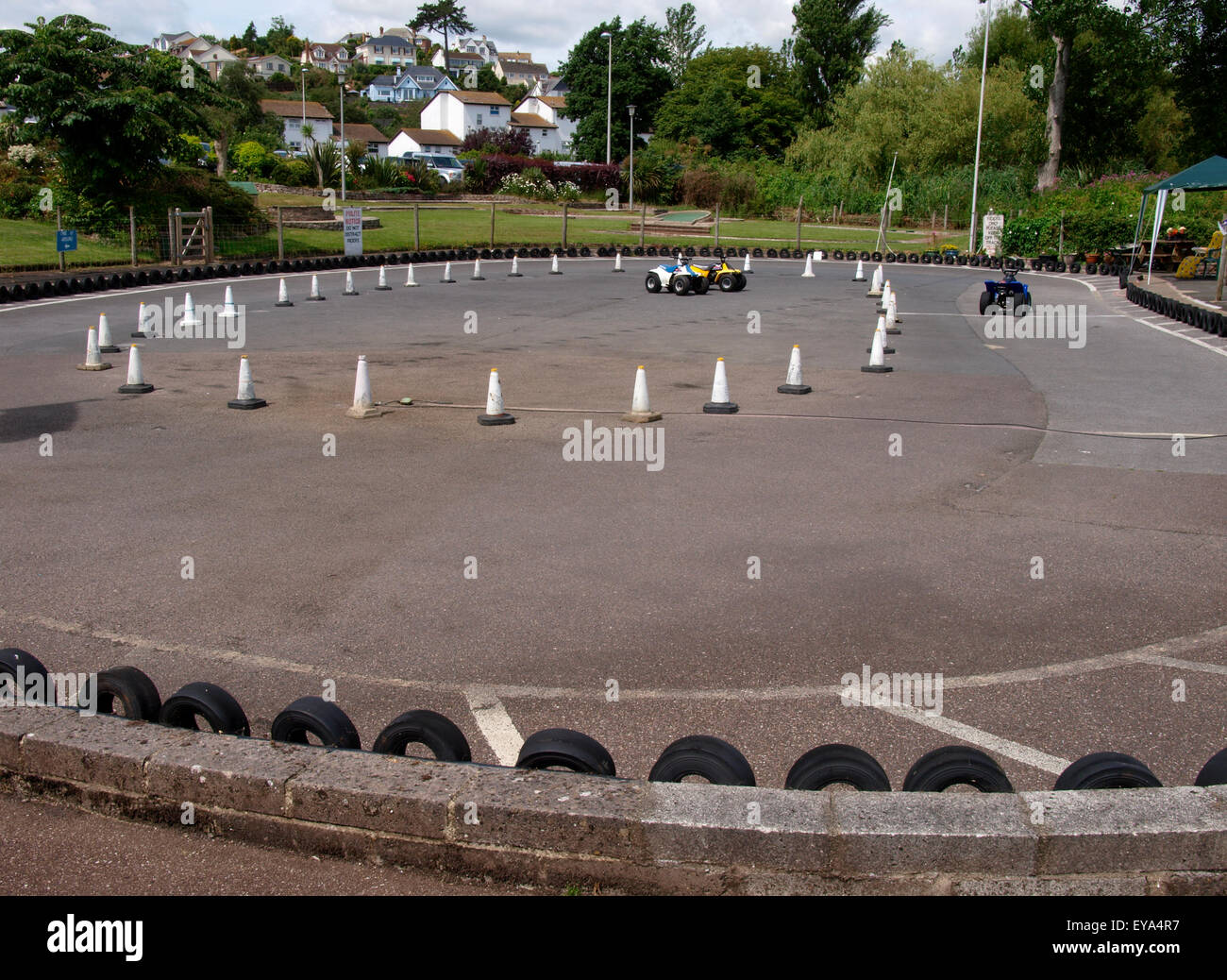 Le circuit de course de quad, plage de Goodrington Sands, Paignton, Devon, UK Banque D'Images Le circuit de course de quad, plage de Goodrington Sands, Paignton, Devon, UK Banque D'Images