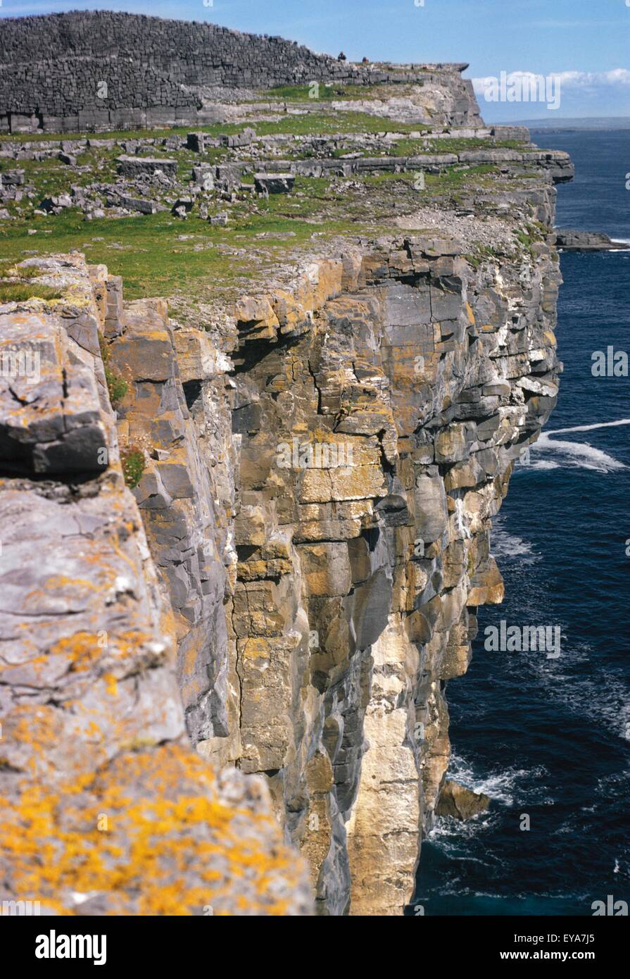 Dun Aengus, l'Inishmore, Îles d'Aran, Co Galway, Irlande ; Fort préhistorique sur une falaise Banque D'Images