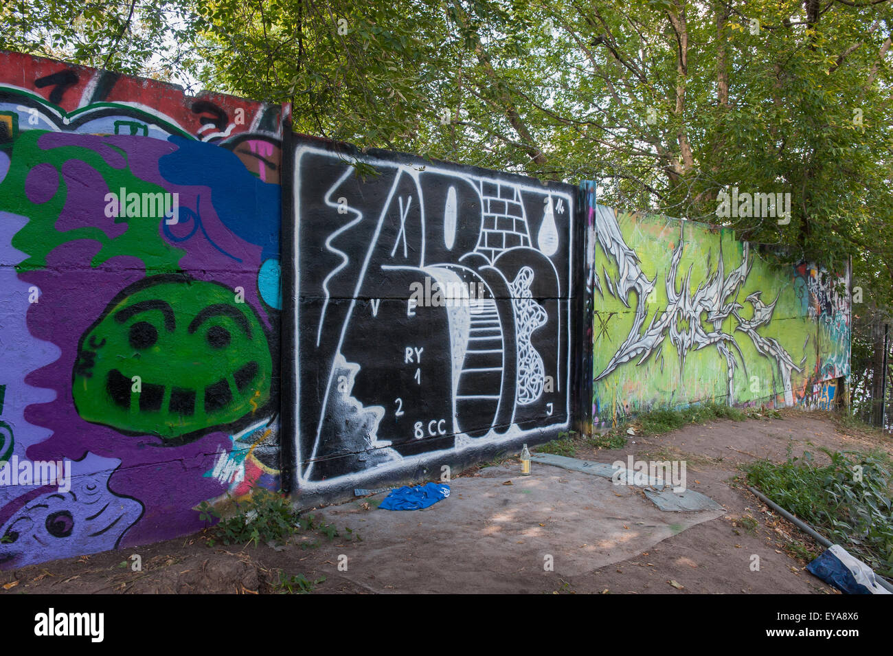Berlin, Allemagne, a conservé certaines parties du mur de Berlin le bloc de rive en bois Banque D'Images