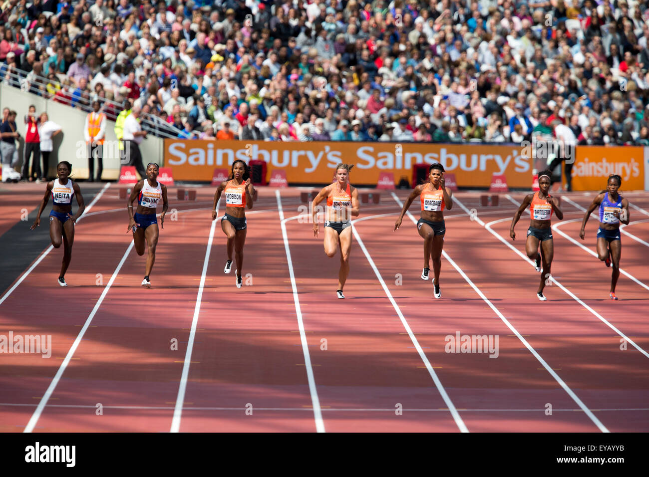 Londres, Royaume-Uni. Le 25 juillet, 2015. Dafne SCHIPPERS, Alexandria ANDERSON, Blessing OKAGBARE-IGHOTEGUONOR, Bianca WILLIAMS, Tianna BARTOLETTA, Shalonda SOLOMON, Daryll NEITA, du 100 m femmes 2 la chaleur, Diamond League jeux anniversaire Sainsbury's, Queen Elizabeth Olympic Park, Stratford, London, UK. Crédit : Simon Balson/Alamy Live News Banque D'Images