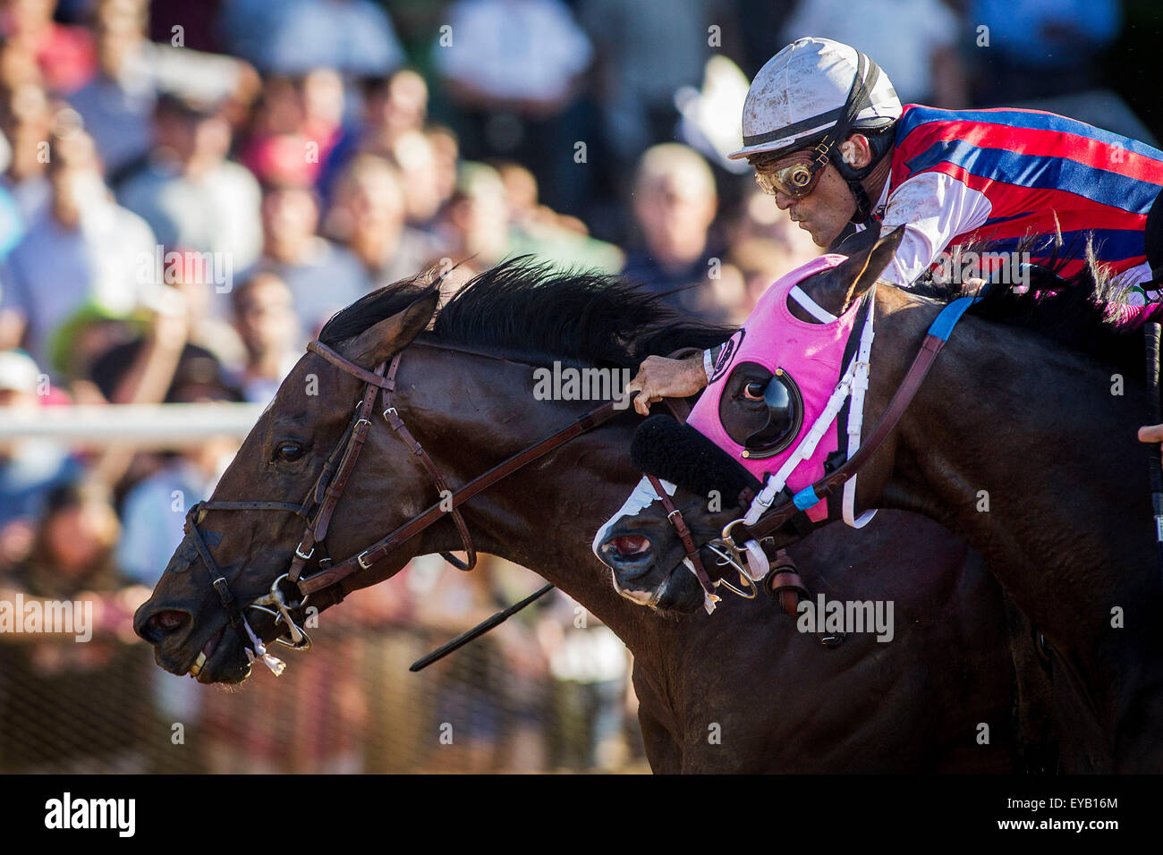 Del Mar, CA, USA. Le 25 juillet, 2015. 25 juillet 2015 : prendre un vol avec Gary Stevens (gauche) rallyes passé Appel Tale et Joe Talamo pour gagner le handicap à San Diego Del Mar Race Course à Del Mar CA. Alex Evers/ESW/CSM/Alamy Live News Banque D'Images