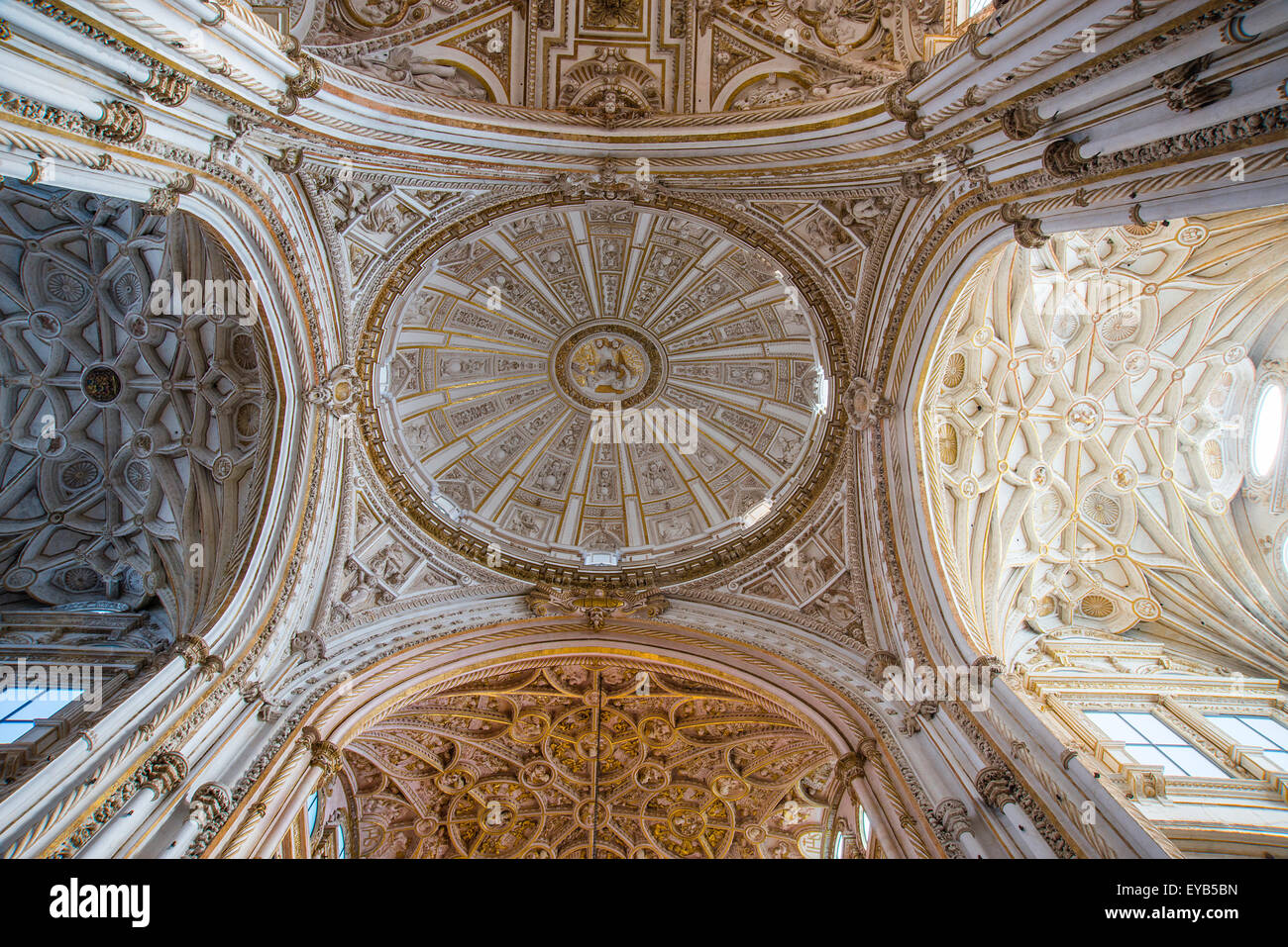 Coupole de la cathédrale, vue intérieure. Cordoue, Espagne. Banque D'Images