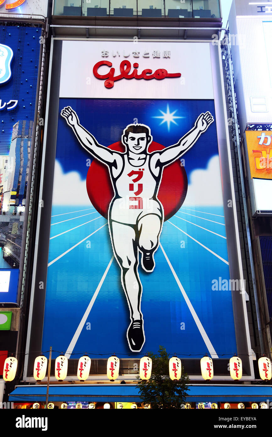 Glico Man panneau publicitaire à Namba, Osaka, Japon Banque D'Images