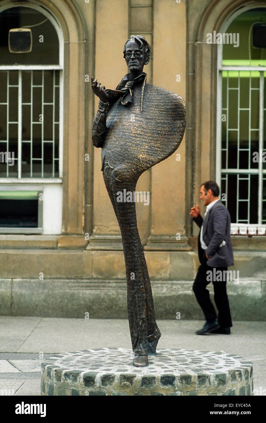 La ville de Sligo, Sligo, Irlande ; Statue de WB Yeats Banque D'Images