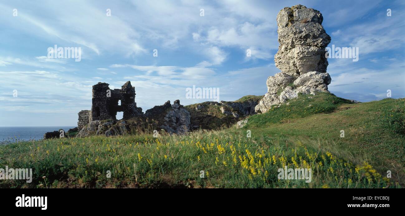 Co Antrim, Kinbane Castle, à l'extérieur de Ballycastle Banque D'Images