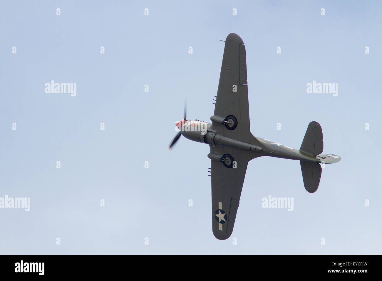 Sunderland, Royaume-Uni. Le 25 juillet, 2015. Un P51 Mustang, Sunderland, juillet 2105 Airshow Crédit : Robert Cole/Alamy Live News Banque D'Images