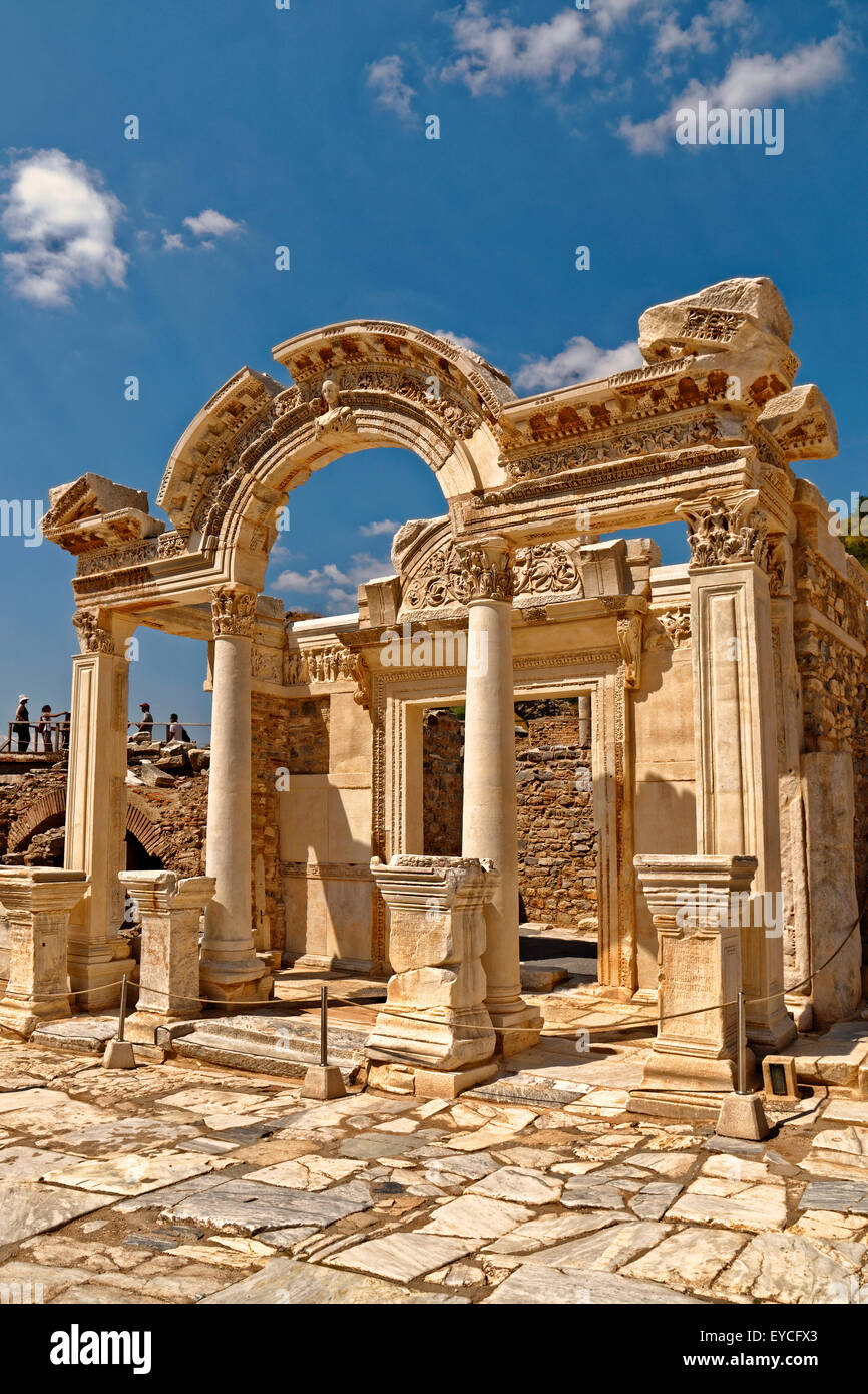 Façade du Temple d'Hadrien à Ephèse ancienne ville romaine près de Selçuk, Kusadasi, Turquie Banque D'Images