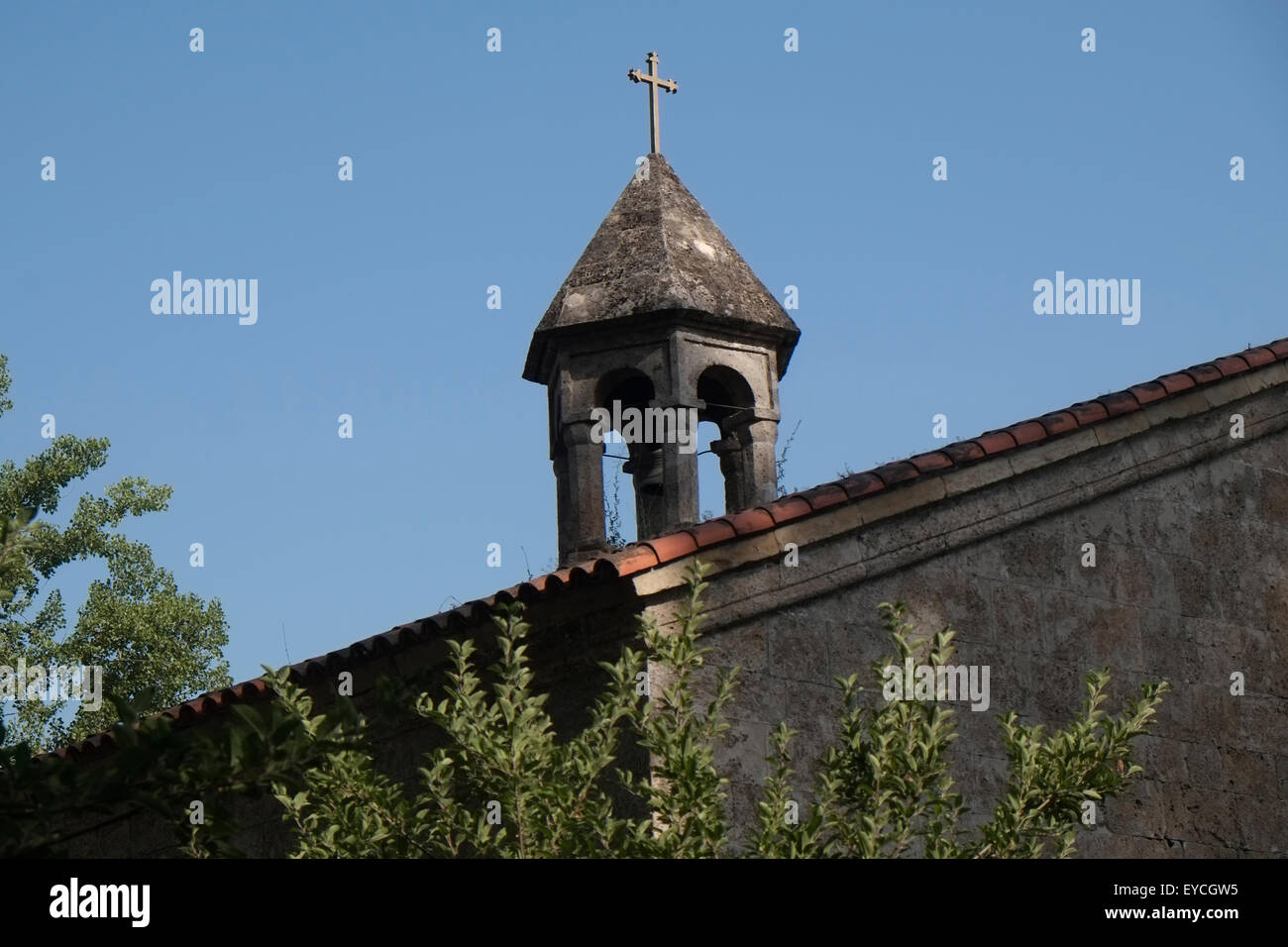 Clocher de l'Chotari Cotari ou église dans la ville de Nik, Azerbaïdjan Banque D'Images
