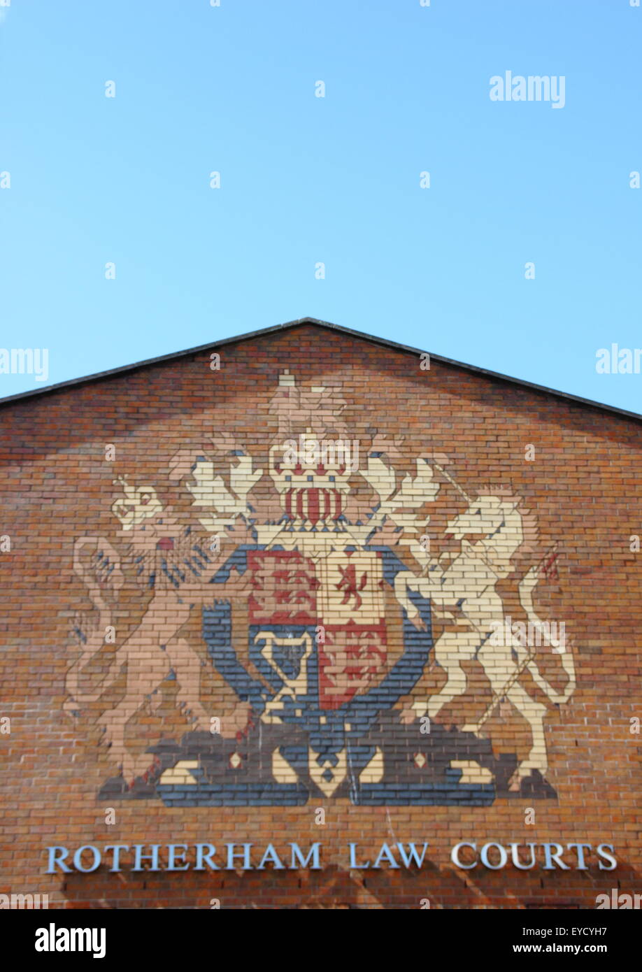 Vue extérieure du palais de justice de Rotherham, Rotherham, South Yorkshire, Angleterre, Royaume-Uni Banque D'Images