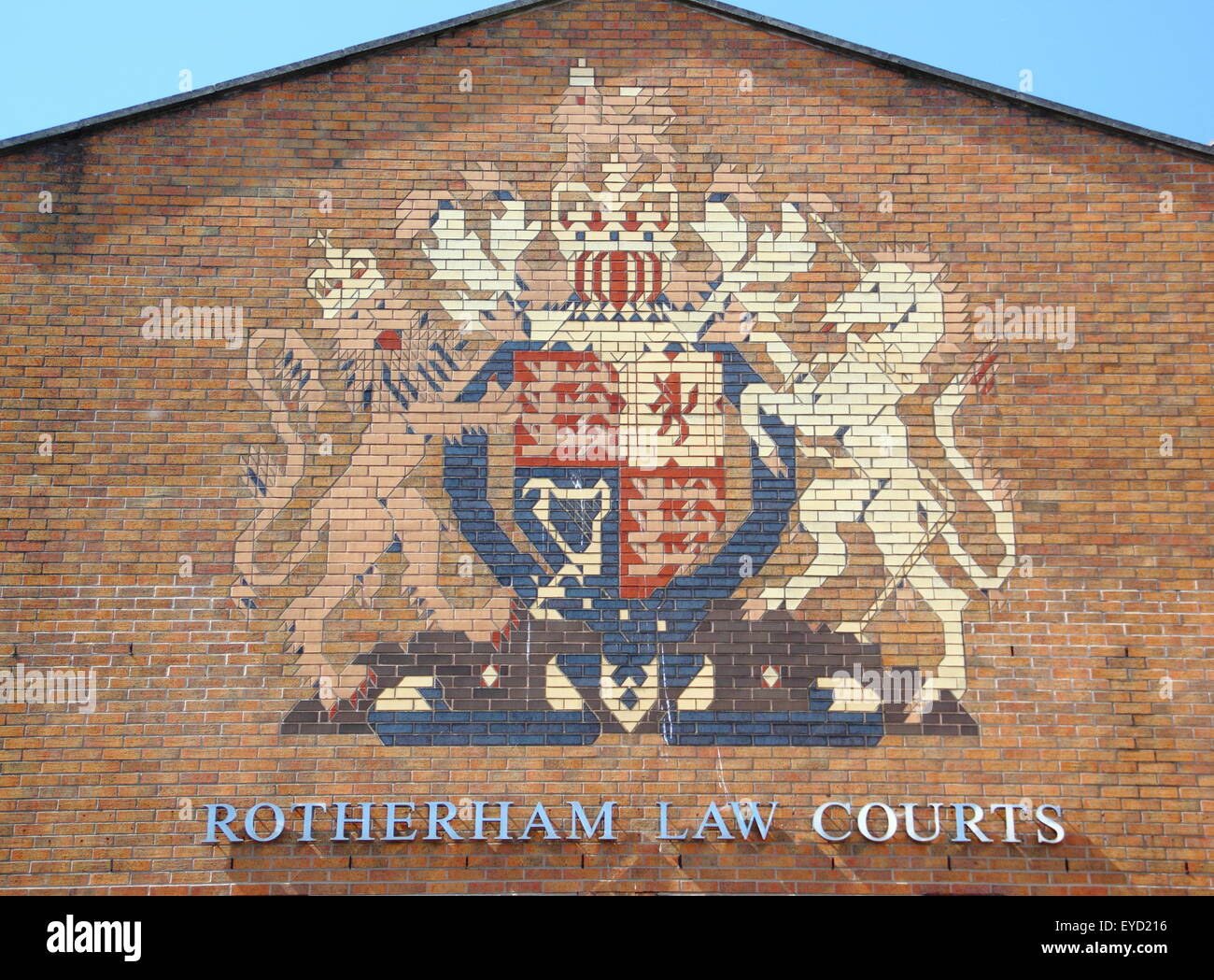 Vue extérieure du palais de justice de Rotherham, Rotherham, South Yorkshire, Angleterre, Royaume-Uni Banque D'Images