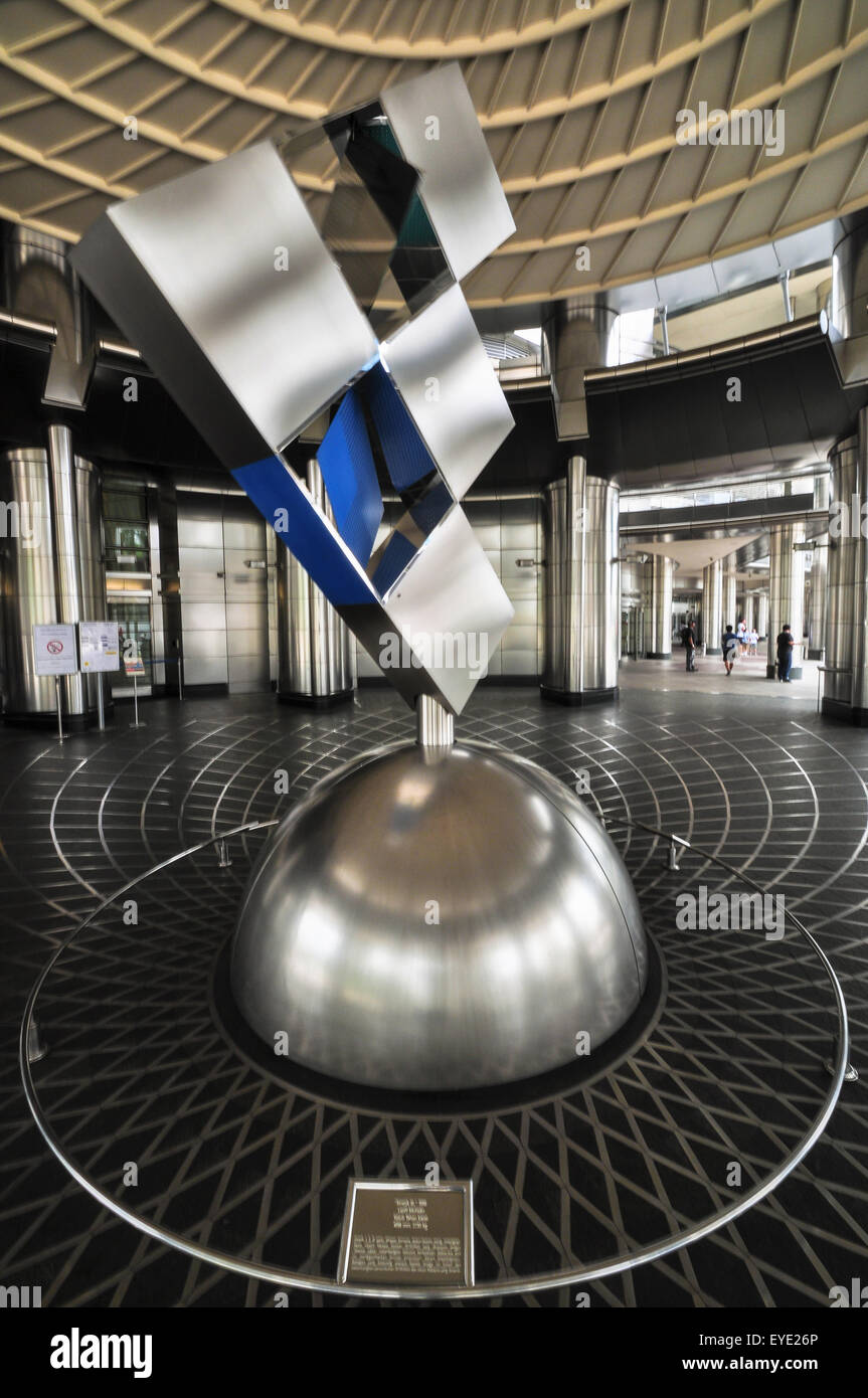 Kuala Lumpur, Malaisie - AVRIL 10,2011 : vue générale de Petronas Twin Towers on Apr 10, 2011 à Kuala Lumpur, Malaisie. La towe Banque D'Images