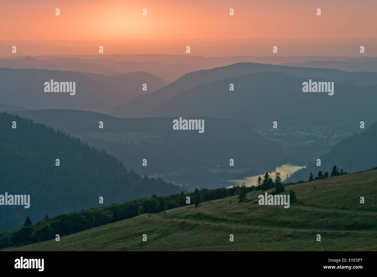 Coucher de soleil dans les Vosges, Hohneck, Alsace-Lorraine, France Banque D'Images