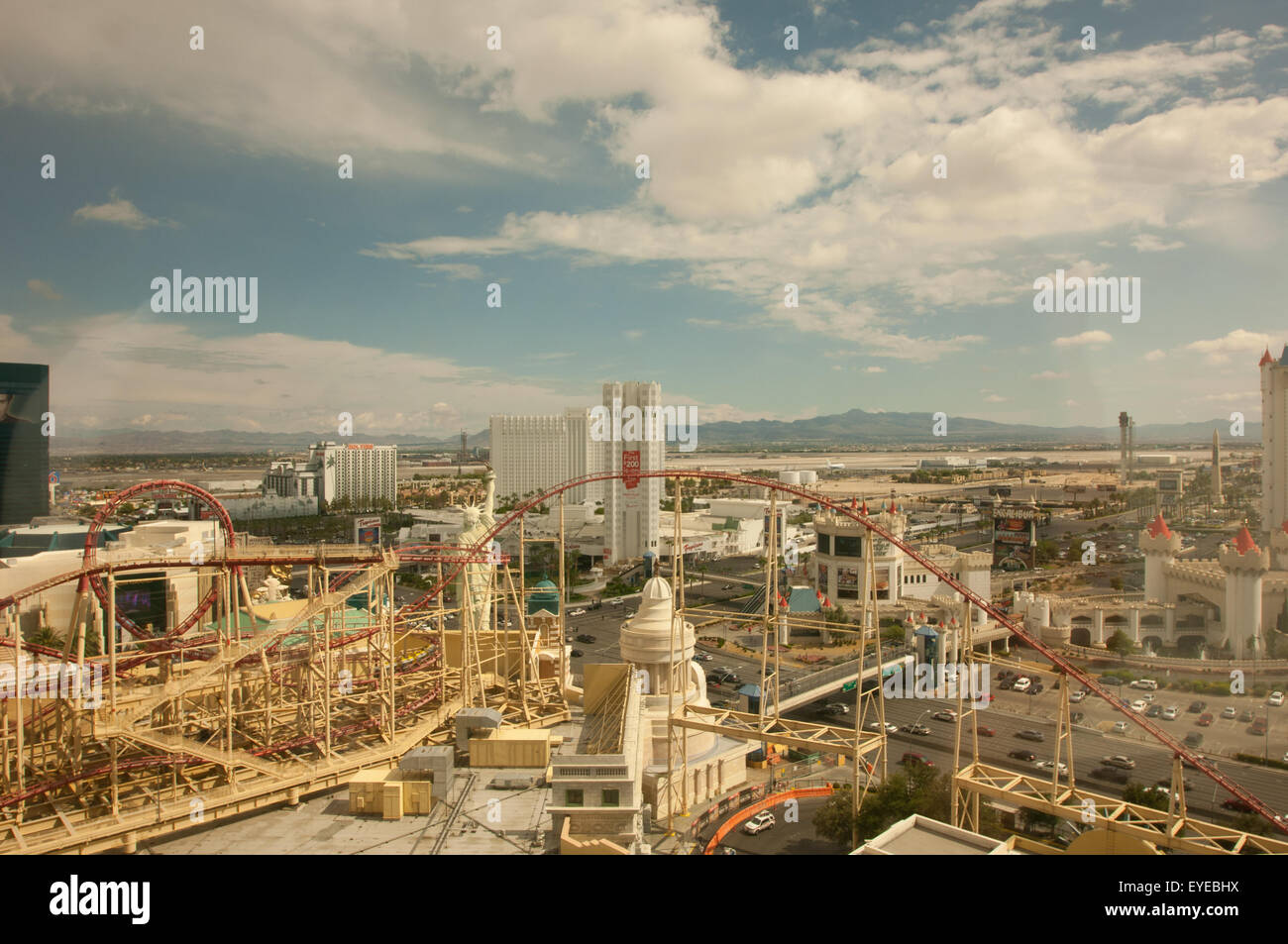 Las Vegas, Nevada Usa - 9 septembre 2013 : New York New York Hotel. Réplique de la Statue de la liberté est à 150 ft (46 m) et le pr Banque D'Images