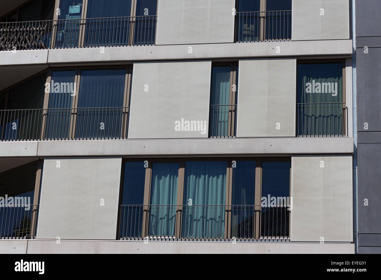 La façade de l'immeuble résidentiel moderne Banque D'Images