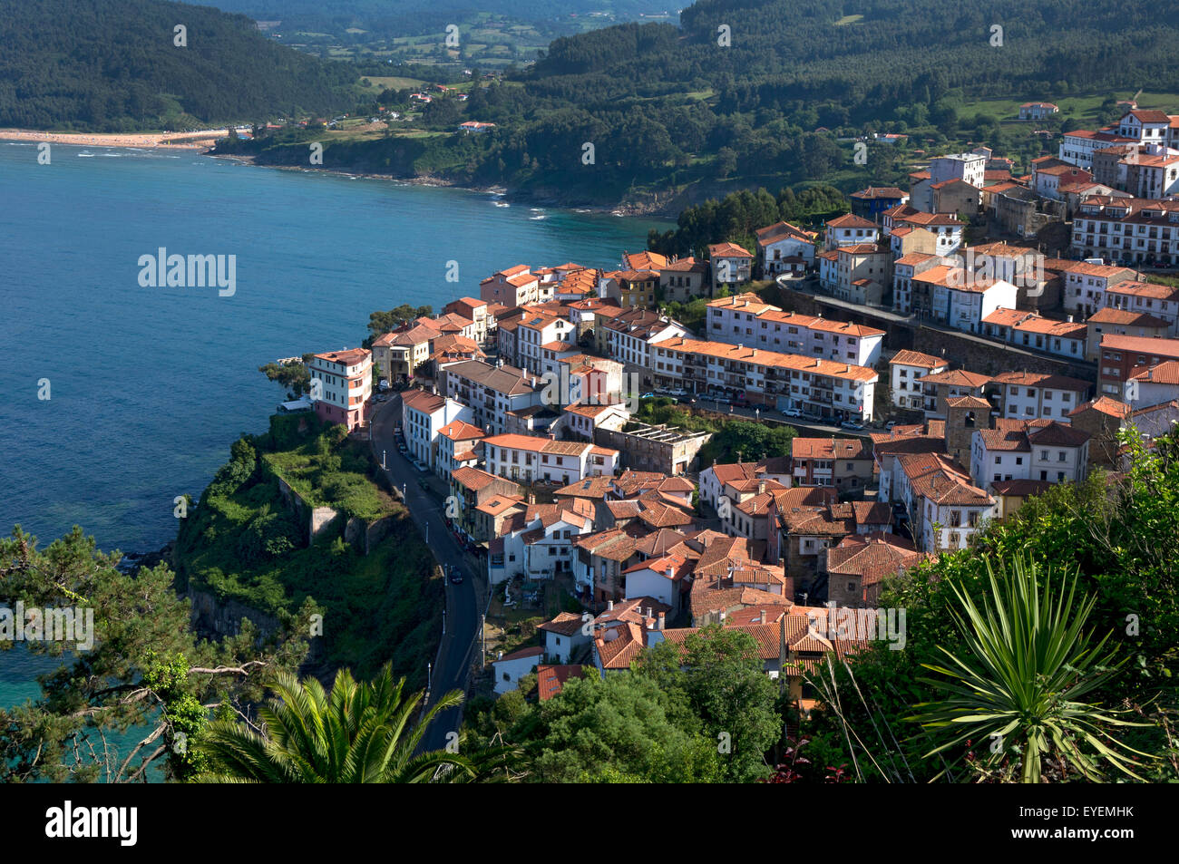 Ville balnéaire de Lastres,Barcelone,le nord de l'Espagne Banque D'Images