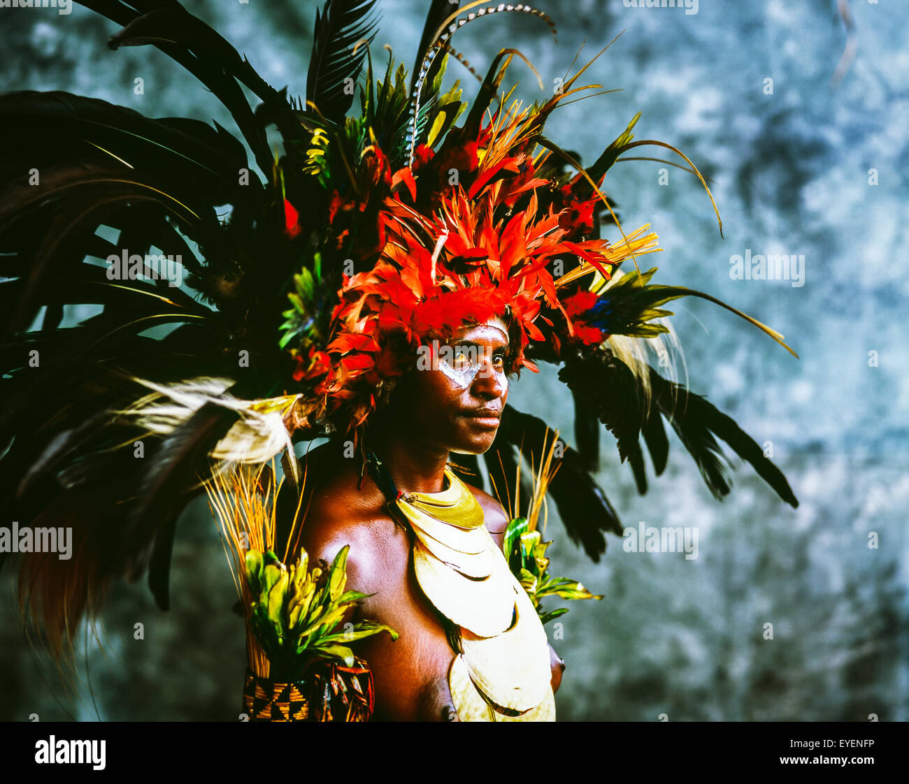 Interprète de la Eastern Highlands à l'Goroka Show ; Eastern Highlands, Papouasie Nouvelle Guinée Banque D'Images