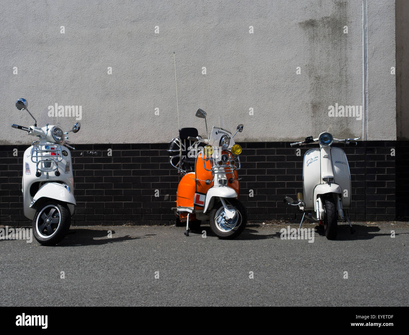 Les cyclomoteurs à trois North Wales Rally Scooter. Banque D'Images