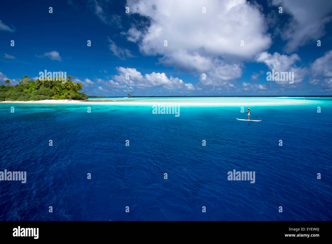 Paddle d'un atoll des îles Marshall, Îles Marshall Banque D'Images