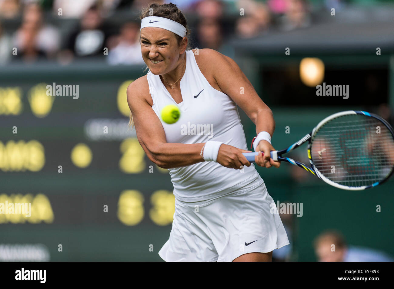 07.07.2015. Le Wimbledon Tennis Championships 2015 tenue à l'All England Lawn Tennis et croquet Club, Londres, Angleterre, Royaume-Uni. Serena Williams (USA) [1] v Victoria Azarenka (CRO) [23], Simple dames - Quart de finale sur le Court central. Banque D'Images