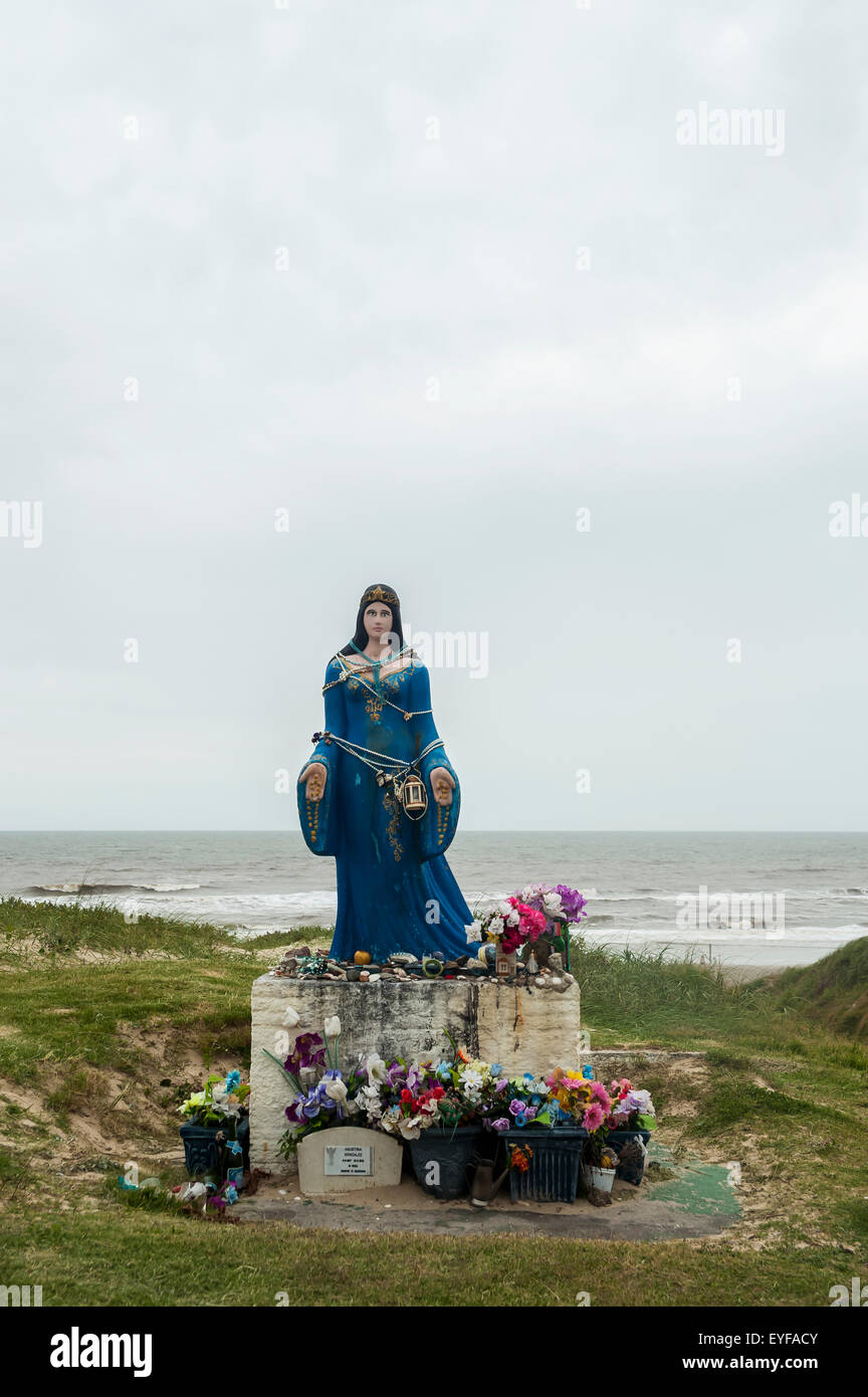 Yemoja ou Yemanja, Reine de l'océan, dans la région de Santa Vitoria do Palmar, Rio Grande do Sul, Brésil Banque D'Images