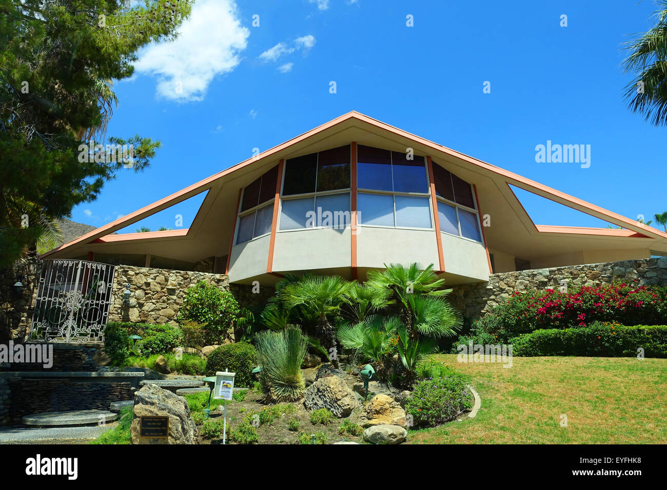 Au milieu du siècle maison moderne dans la région de Palm Springs, Californie occupés par les nouveaux mariés Elvis et Priscilla Presley. ( Honeymoon Hideaway) Banque D'Images