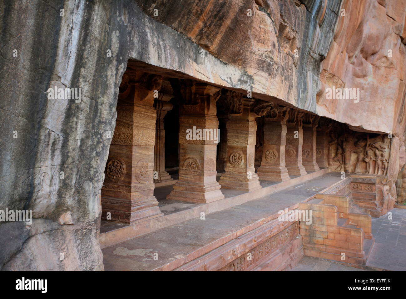 L'Inde, Karnataka, temples de caverne ; Badami Banque D'Images