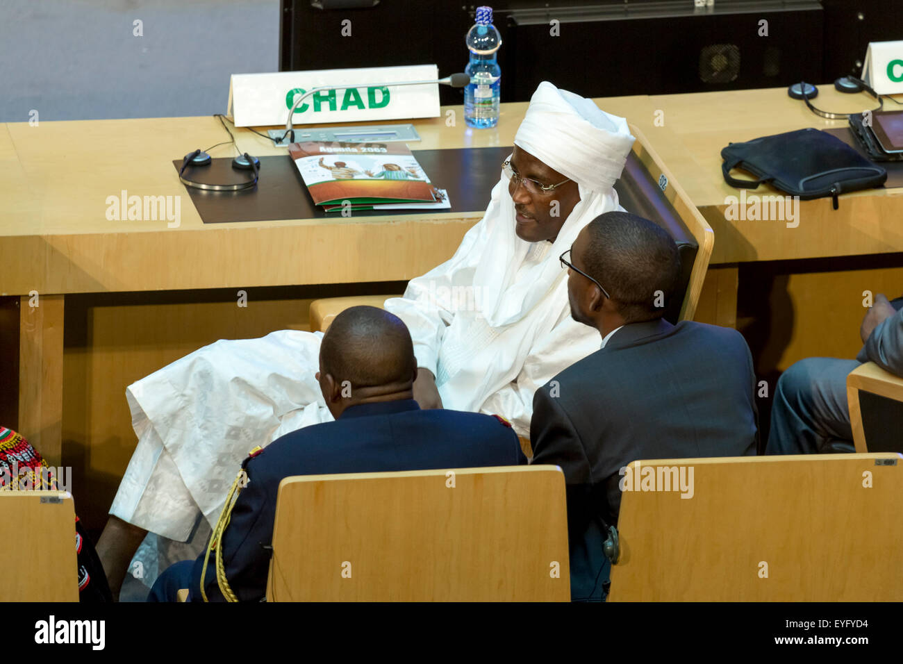 Addis Abeba, Ethiopie. 28 juillet, 2015. Délégué de haut niveau du Tchad attend l'arrivée du président Obama le 28 juillet 2015, au centre de conférence de l'UA à Addis-Abeba, Ethiopie. Crédit : Dereje Belachew/Alamy Live News Banque D'Images