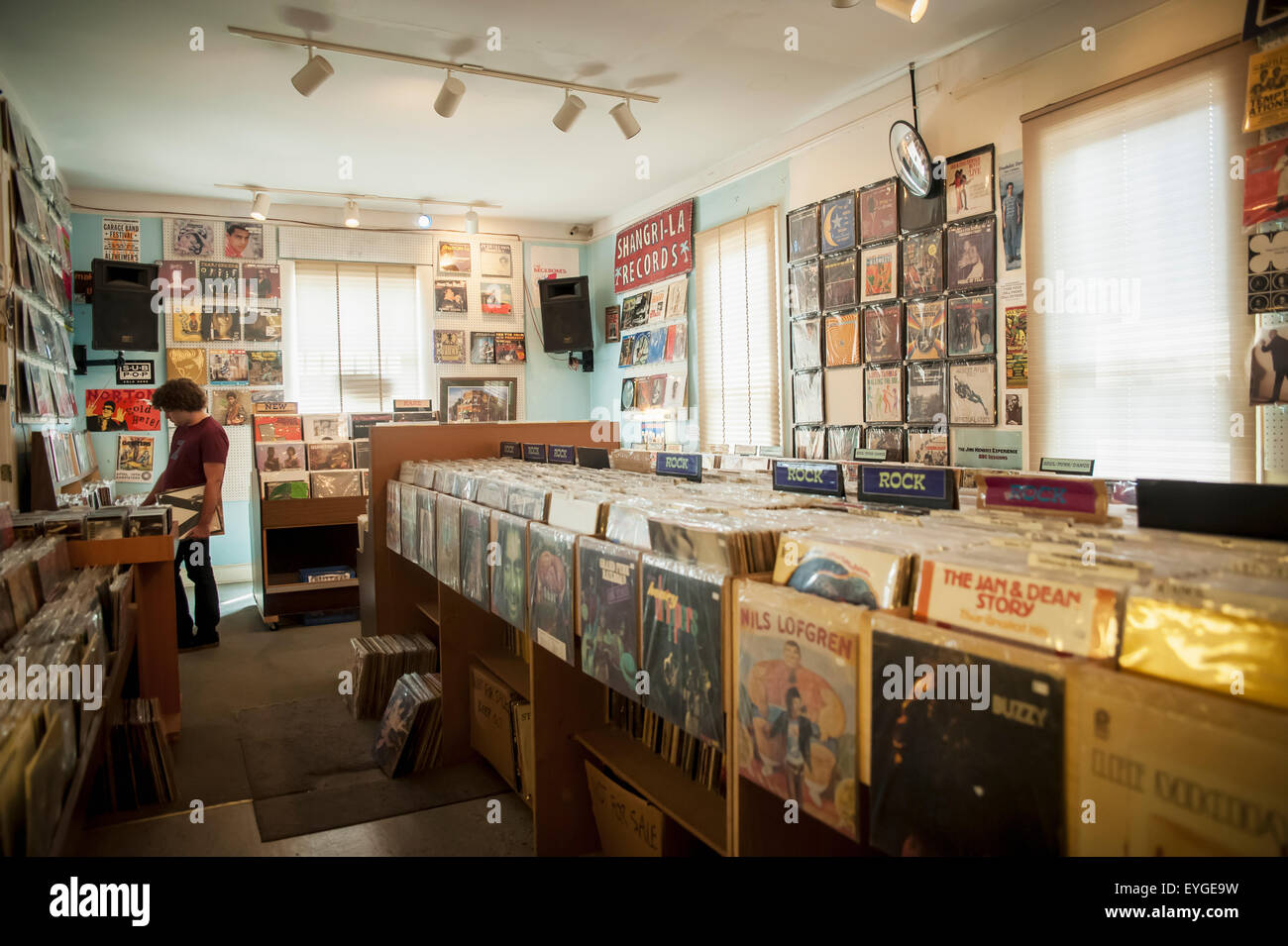 USA, Ohio, Shangri La records store intérieur ; Memphis Banque D'Images