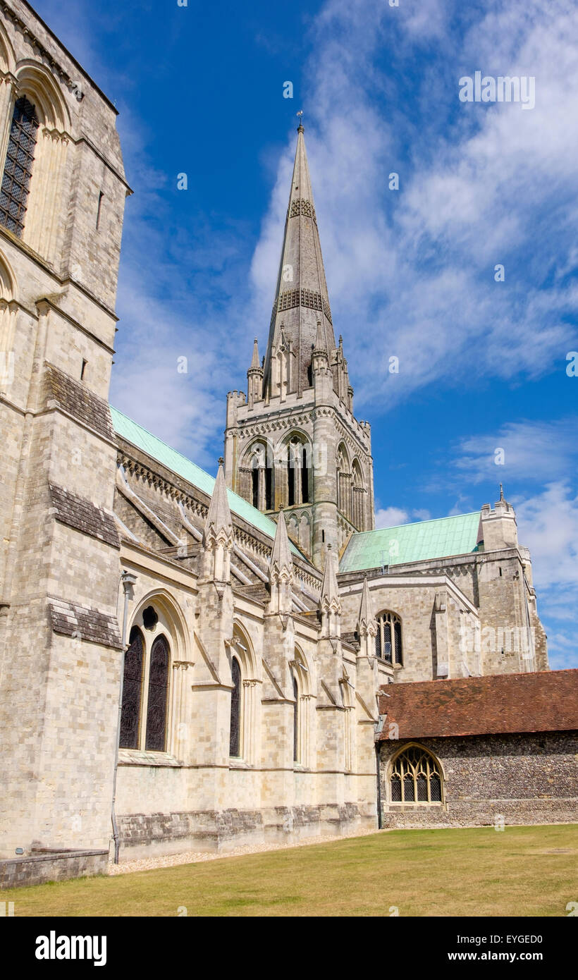 Norman Chichester église cathédrale de la Sainte Trinité vers 1199 dans la région de Chichester, West Sussex, Angleterre, Royaume-Uni, Angleterre Banque D'Images