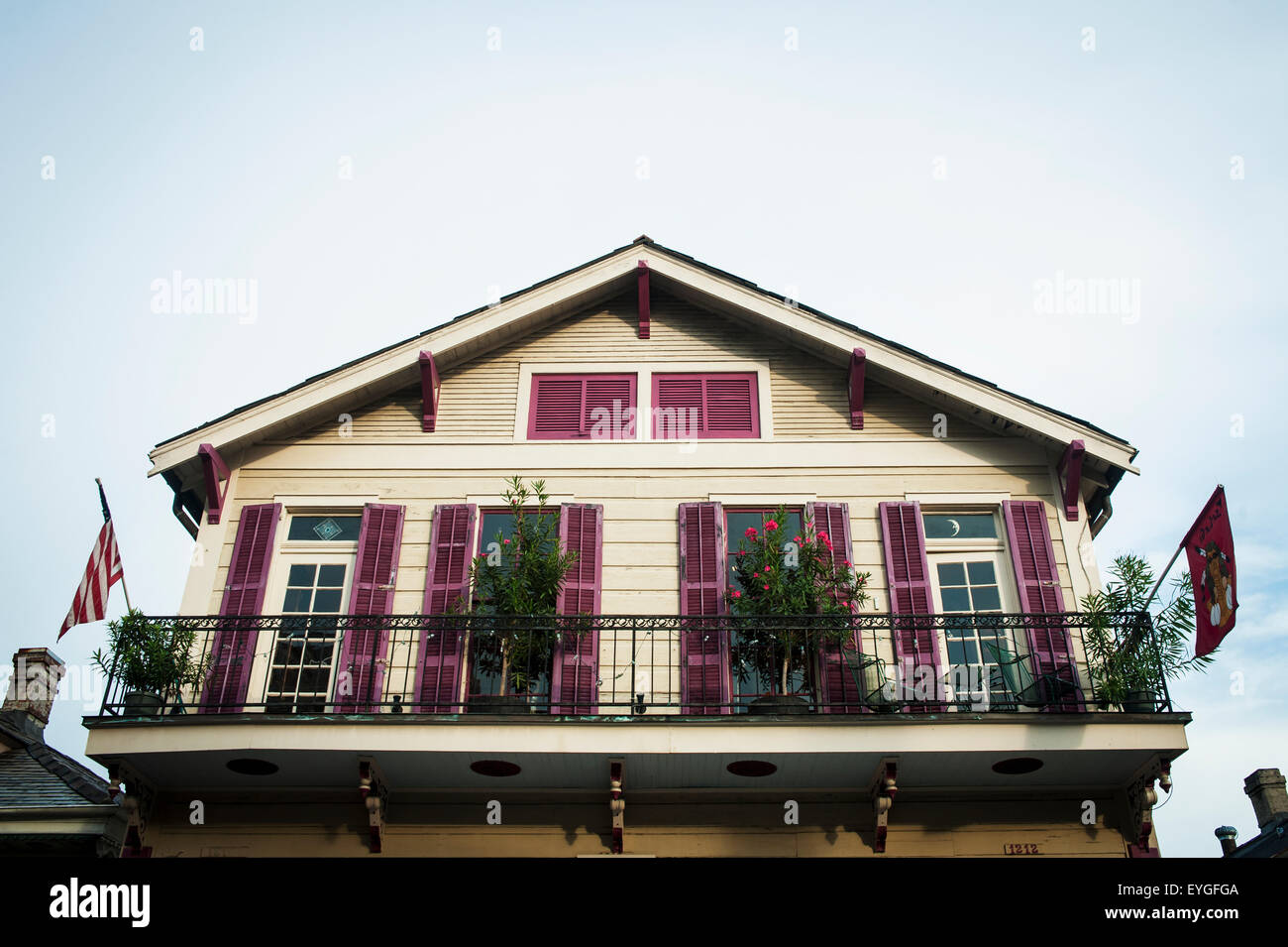 USA, Louisiane, French Quarter, New Orleans, Bourbon Street, extérieur de maison traditionnelle Banque D'Images