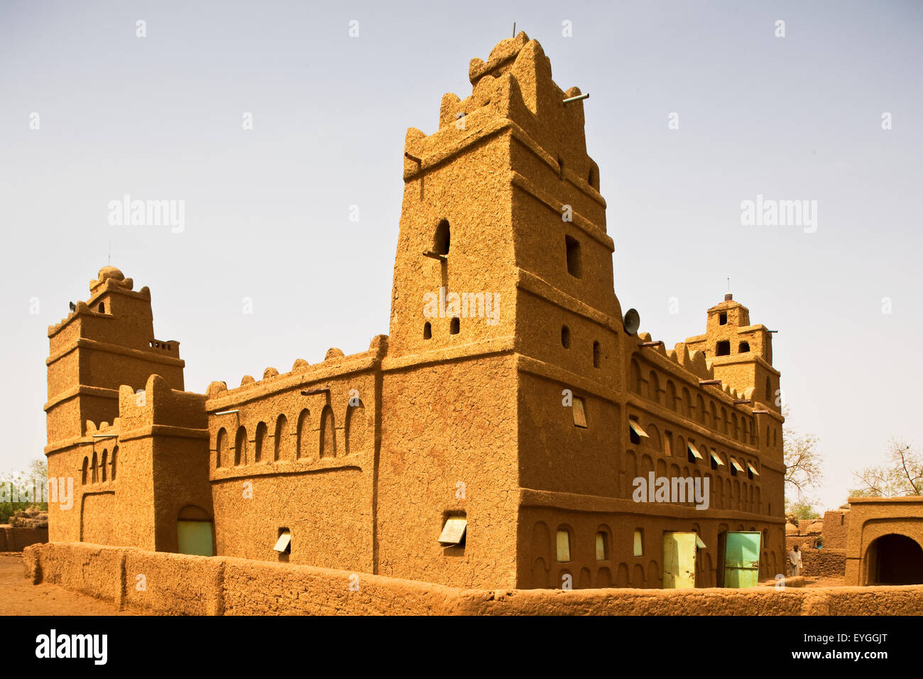 Au Niger, le Centre du Niger, Tahoa, région de brique de boue ; mosquée traditionnelle Village Yaama Banque D'Images