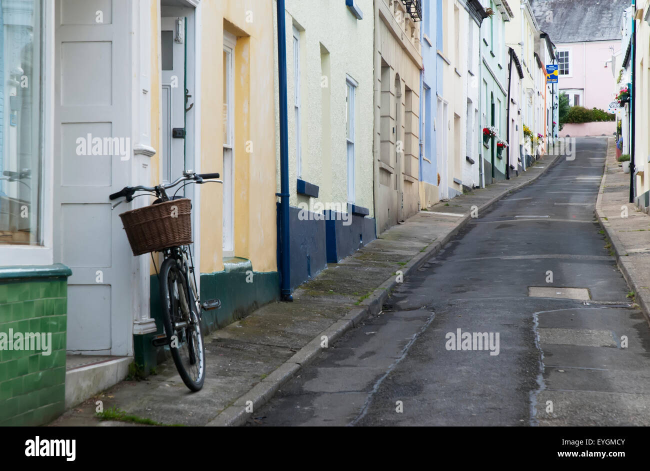 UK, rue colorée dans Appledore, Devon, maisons colorées Banque D'Images