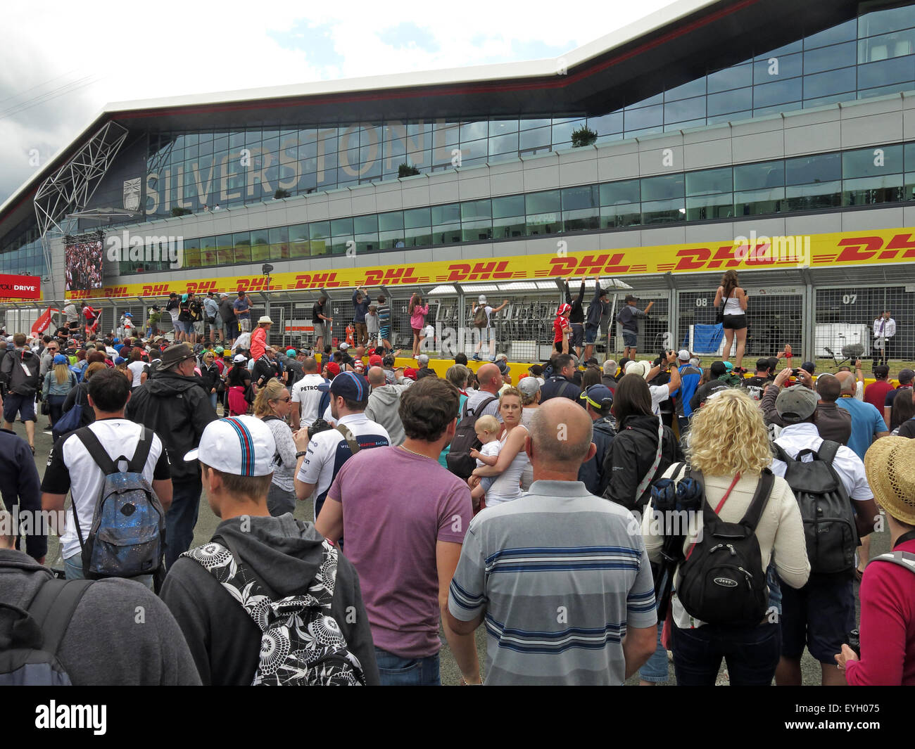 Les foules au Grand Prix de Grande-Bretagne à Silverstone F1 Banque D'Images