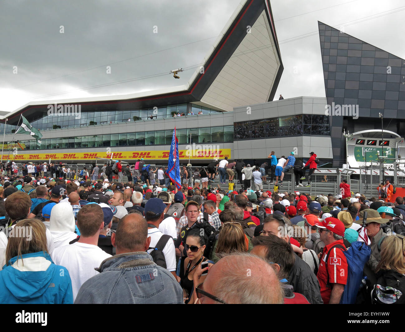 Les foules au Grand Prix de Grande-Bretagne à Silverstone F1 Banque D'Images
