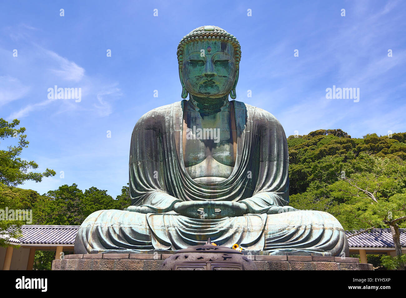 Le Grand Bouddha de Kamakura, une statue de Bouddha Amida, connu comme le Temple Kotokuin au Daibutsu à Kamakura, près de Tokyo, Japon Banque D'Images