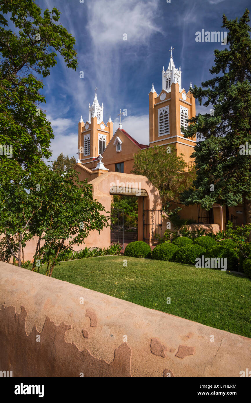 Le San Felipe de Neri eglise paroissiale dans la vieille ville d'Albuquerque, Nouveau Mexique, USA. Banque D'Images