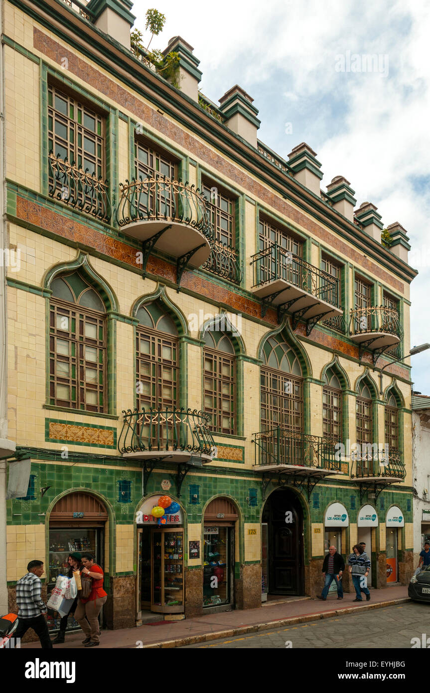 Vieux bâtiment colonial de Cuenca, Équateur Banque D'Images
