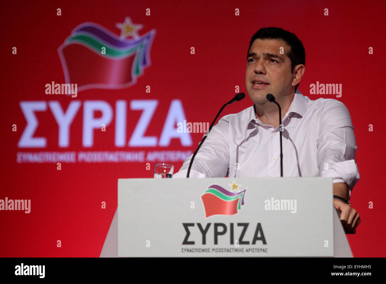 Athènes. 30 juillet, 2015. Le Premier ministre grec Alexis Tsipras traite d'une réunion de son parti de gauche radicale Syriza son comité central à Athènes le 30 juillet 2015. Credit : Marios Lolos/Xinhua/Alamy Live News Banque D'Images