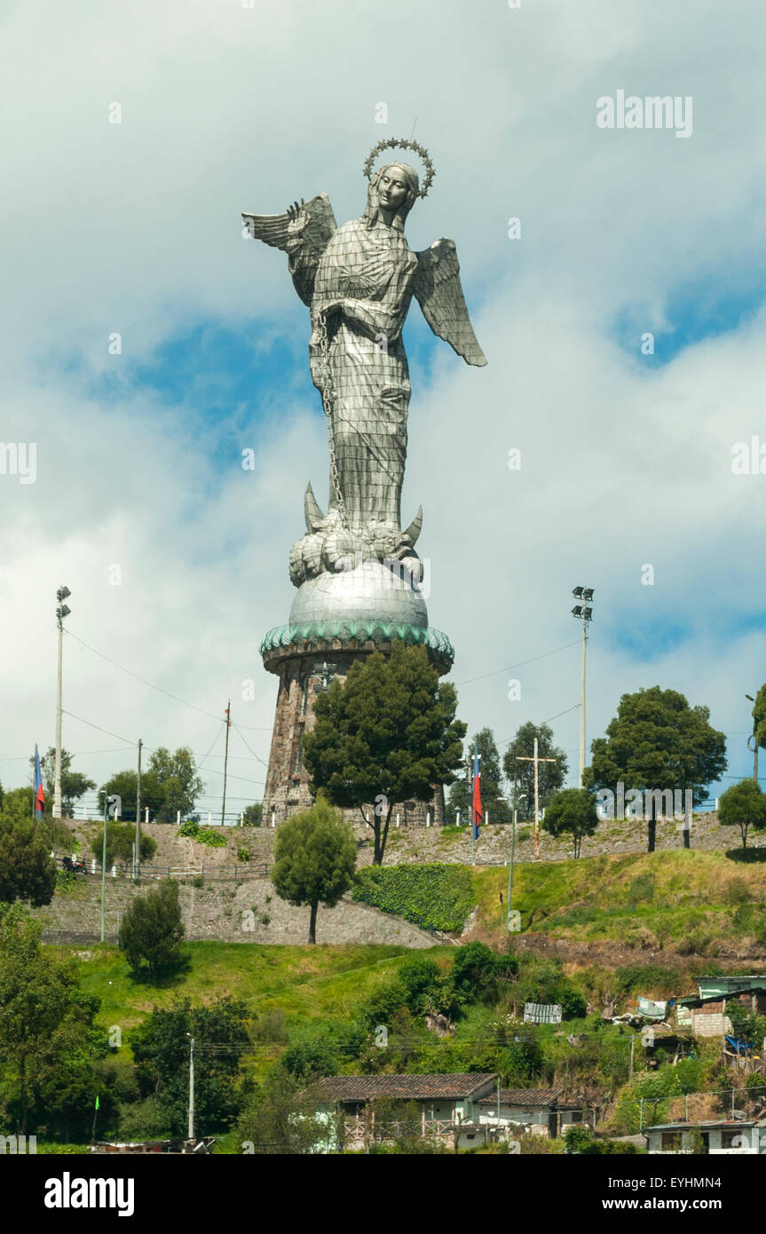 La Vierge ailée, El Panecillo Hill, Quito, Équateur Banque D'Images